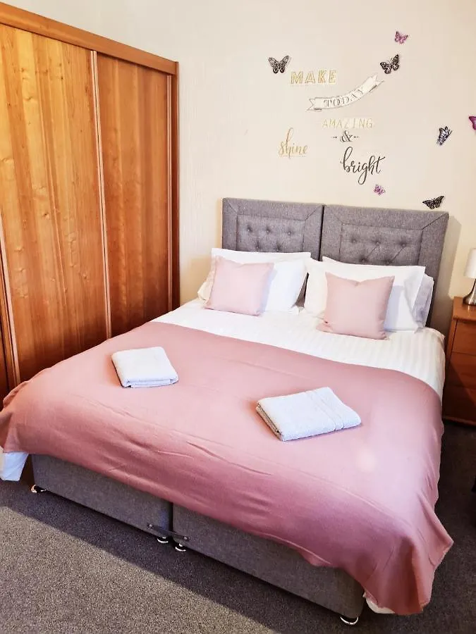 Holiday home Royal Victoria House Villa Dundee