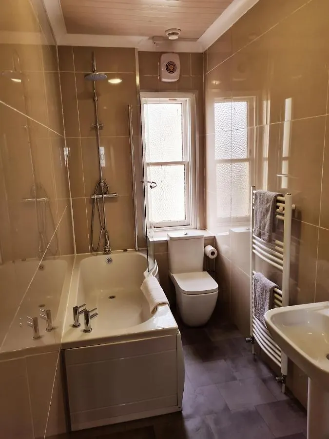 Royal Victoria House Villa Dundee Holiday home